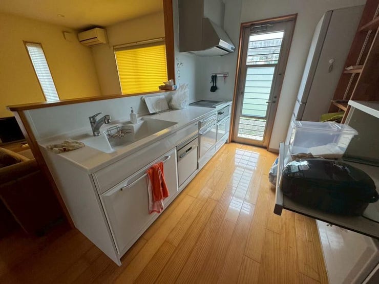 嬉しい食器洗浄乾燥機付き! 食後の後片付けの負担を軽減し、ご自分の時間をしっかり確保できます。