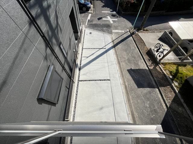 ◆駐車2台可能◆縦列駐車2台可能です。南側前面道路に沿った造りですので、車の出し入れがしやすいです◎