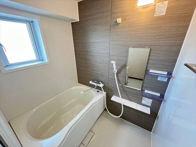 マンション北側のエントランス横にある「第1駐輪場」です。