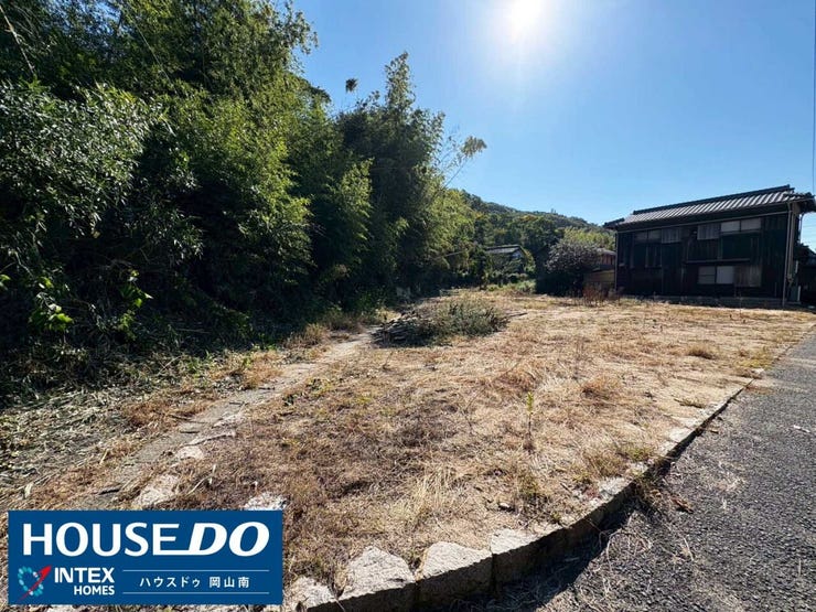 【静かで安定した保管環境を提供】
周辺に竹林などの緑があり、落ち着いた環境です。大切な資材を人目につきにくい場所で、安心して保管できます!