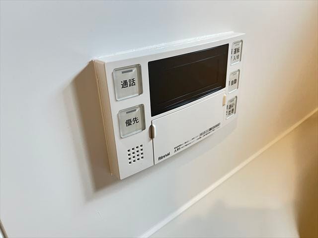 追い焚き機能も付いているので、入浴の時間帯が違っても温かく入れます。