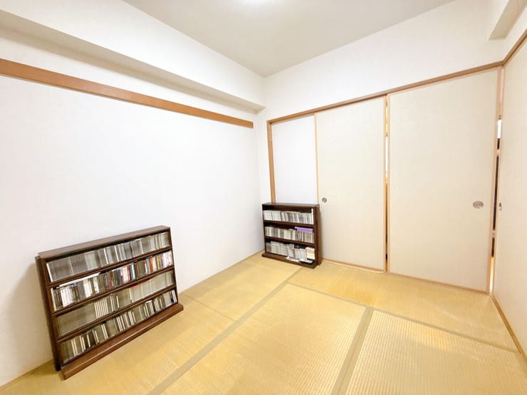 和室も日当たりが良く、明るい空間となっております。