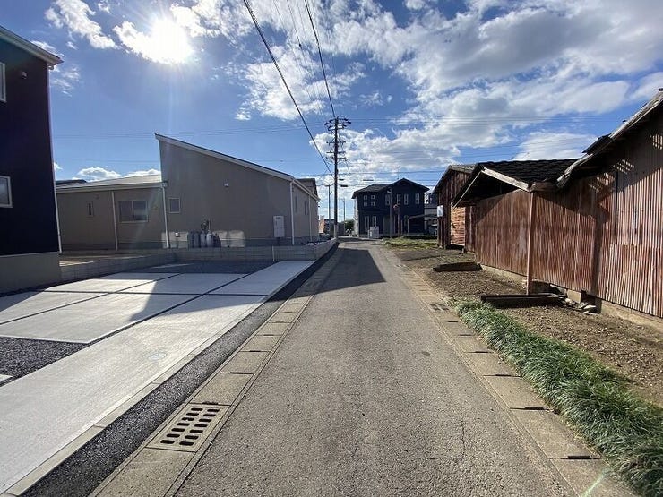 前面道路(新築時写真)