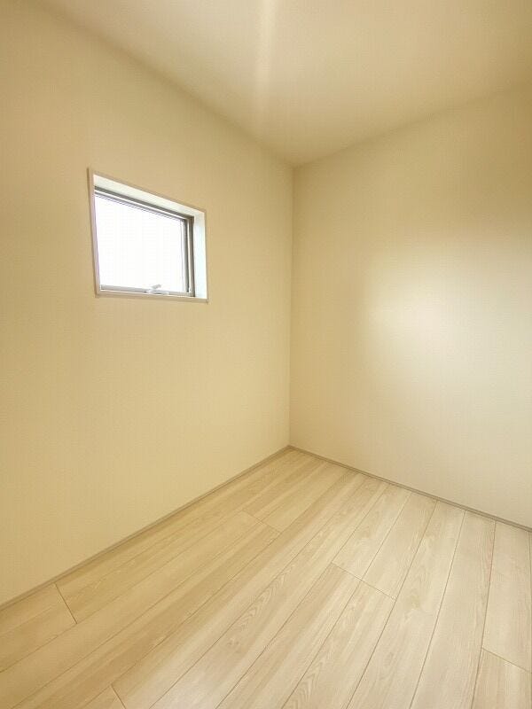 ストレージルームは収納場所やテレワークスペース、趣味のお部屋にしたりと多様に活用できます。(新築時写真)