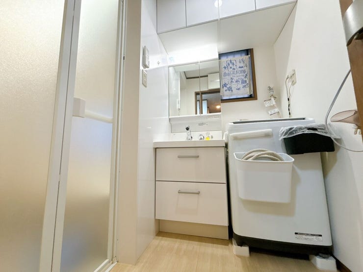 シャンプードレッサー付き洗面台が付いております◎