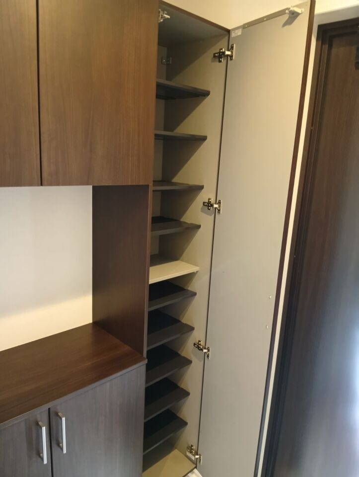 シューズボックス