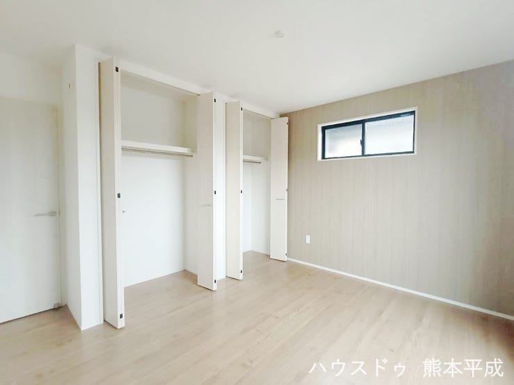 かけられる収納が沢山あります!