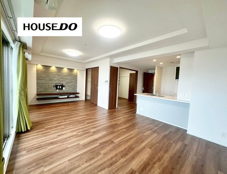 19.5帖の広々LDK!リビング収納もあり、お部屋がすっきり片づけられます♪