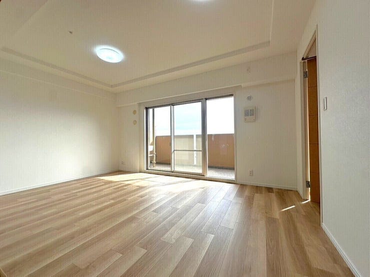 折上げ天井で空間が広く感じられます♪