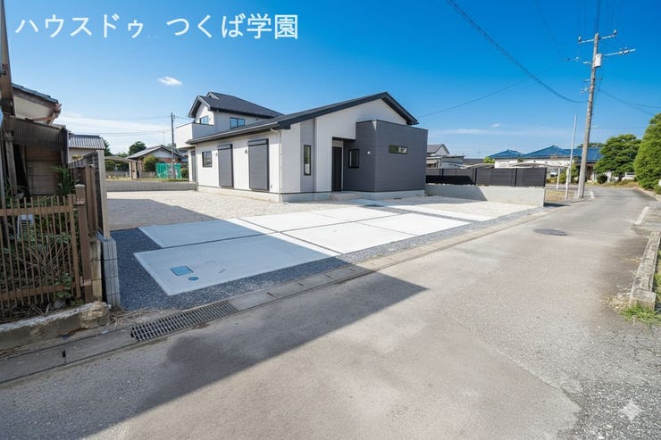 駐車場は3台~駐車可能です。