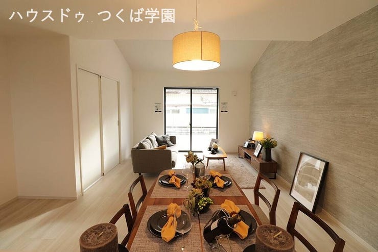 キッチンから眺めたLDKです。
家族との会話も弾みます♪