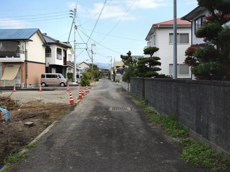 分譲予定地の南側道路 2025.11.06