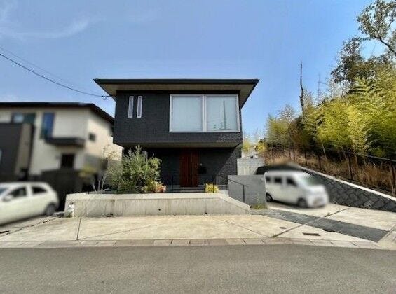 【外観】
「菖蒲池駅」より徒歩約23分の立地◎