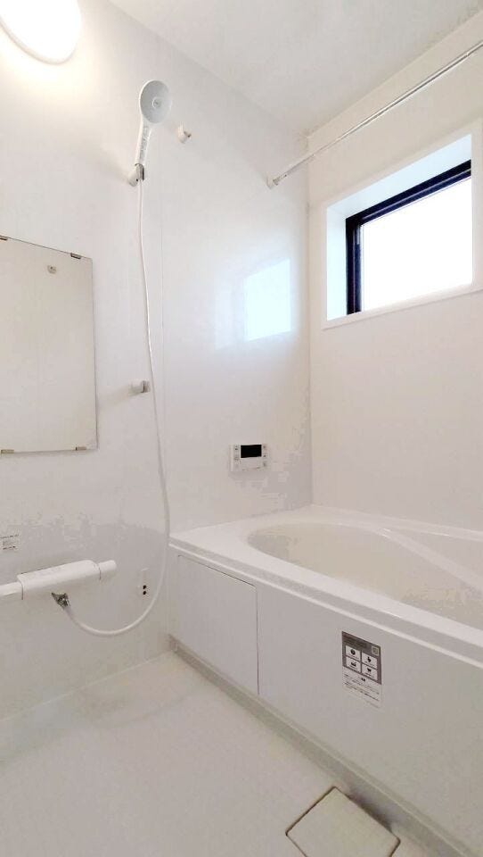 窓付きのお風呂で換気できます