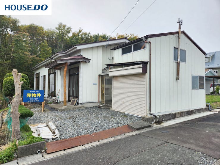 【外観】
現地(2025年10月)撮影
◎本日案内可能◎
ご内覧をご希望の際は、ハウスドゥ 八戸下長までお気軽にお問い合わせくださいませ♪