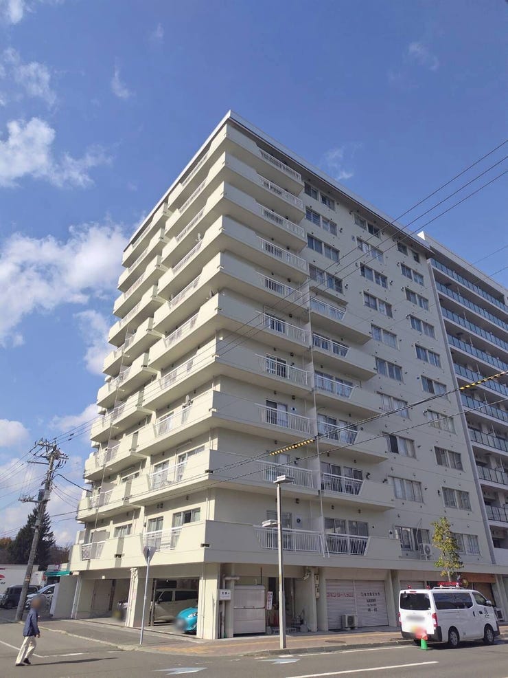 【外観】
《外観写真》地下鉄南北線「北12条」駅徒歩1分!北13門まで徒歩5分!通勤・通学に便利な立地です。