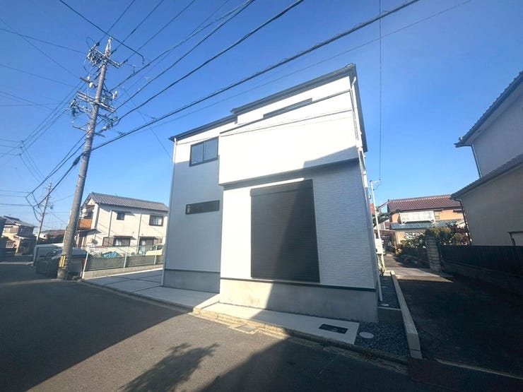 周辺施設充実のエリア♪
スーパーや公園が徒歩10分圏内につき、子育てにもおすすめです!