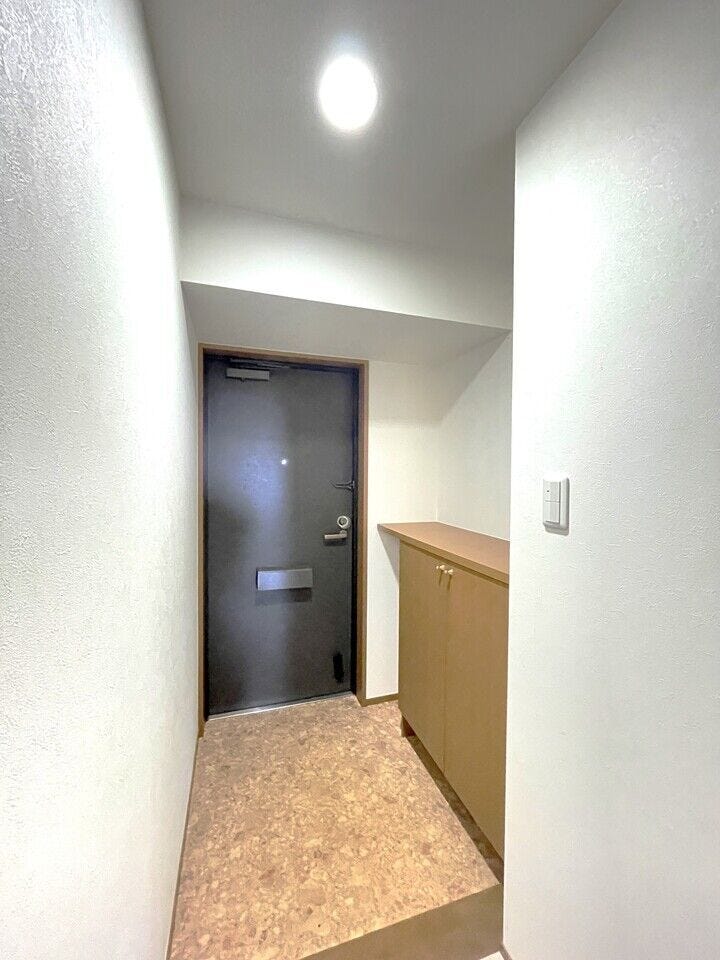 ◇シューズボックスつきの玄関でスッキリとした玄関周りを維持できます。