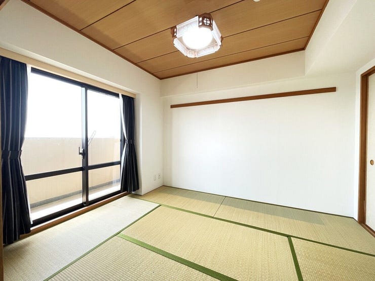 ◇約6.0帖の和室には押入もついています