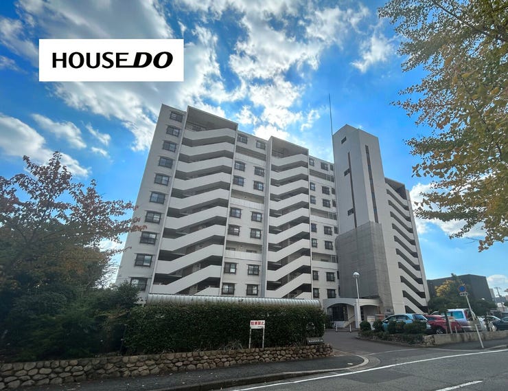 阪急「南茨木」駅徒歩4分 大阪モノレール「南茨木」駅徒歩6分 小学校が近く登下校が安心です♪