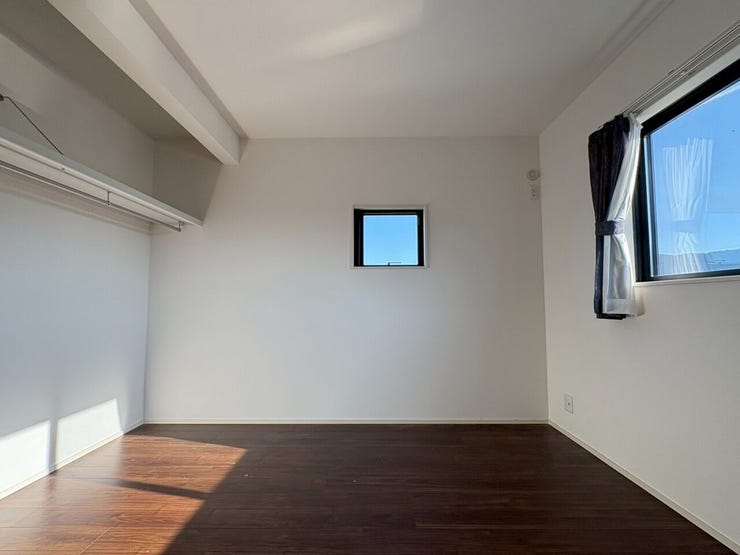 【現況販売】2階南側洋室別角度です。