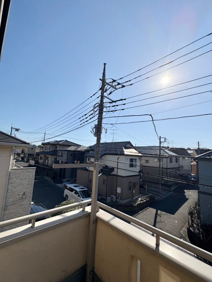 高い建物がないので日当たり良好♪