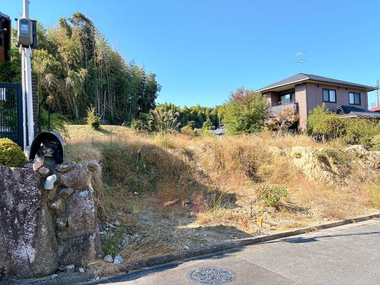 あたたかな陽が差し込み、優しい風が吹き込む陽当り・通風良好な立地です。