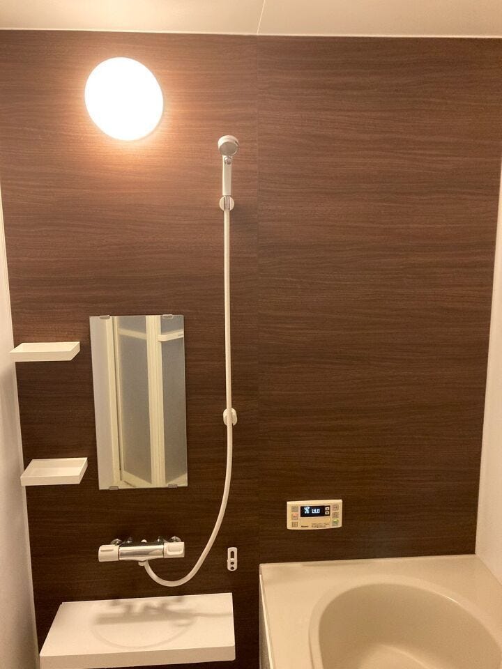 ゆとりある広さのバスルーム