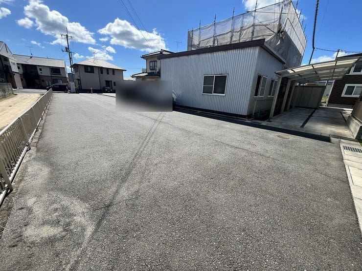 共有持ち分の公衆用道路でお隣との共有使用になります