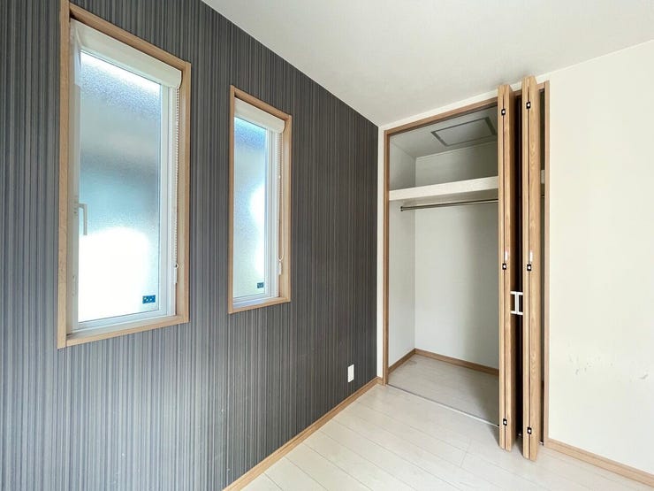 ◇約7.0帖の洋室のクローゼット