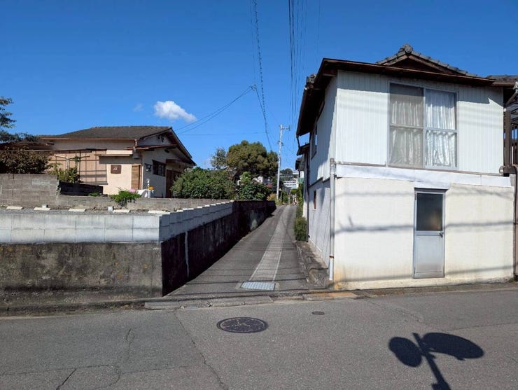 家に行く間口です。