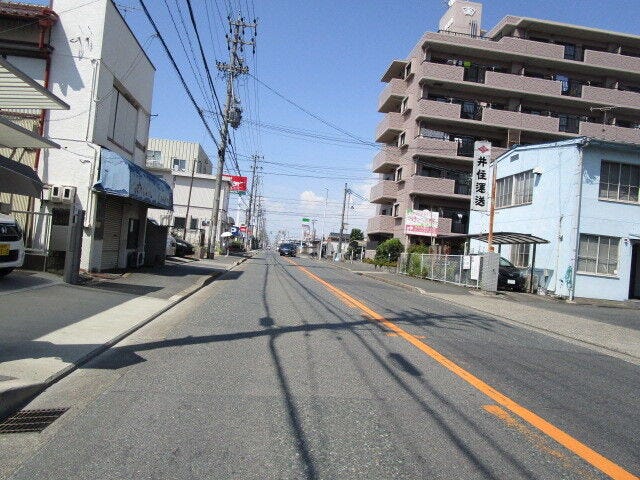 名古屋臨海高速鉄道 中島駅 徒歩約27分と距離がありますが、名古屋市営バス「東起橋」停 徒歩約3分と市バスを使うことでアクセスがしやすくなります。