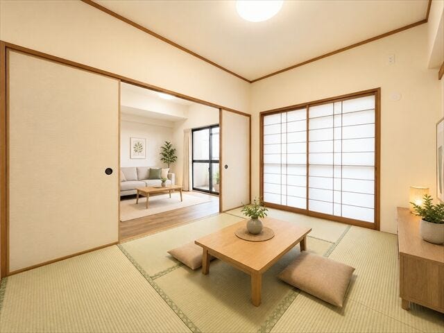 リビングとつながる畳敷きのお部屋は、
お客さまが遊びに来た時にも使えますし、
ちょっと疲れた時にお昼寝できるのもうれしいですね。