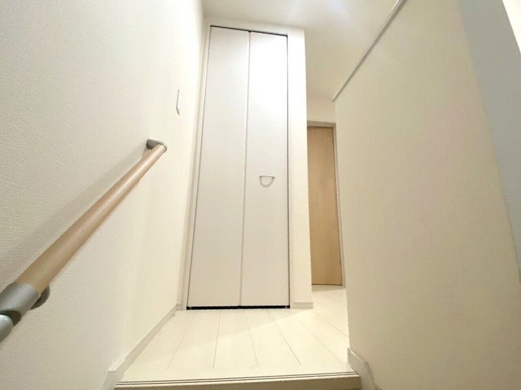 ◇廊下にも収納があり便利♪