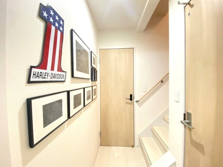 ◇白を基調とした明るく清潔感のある廊下