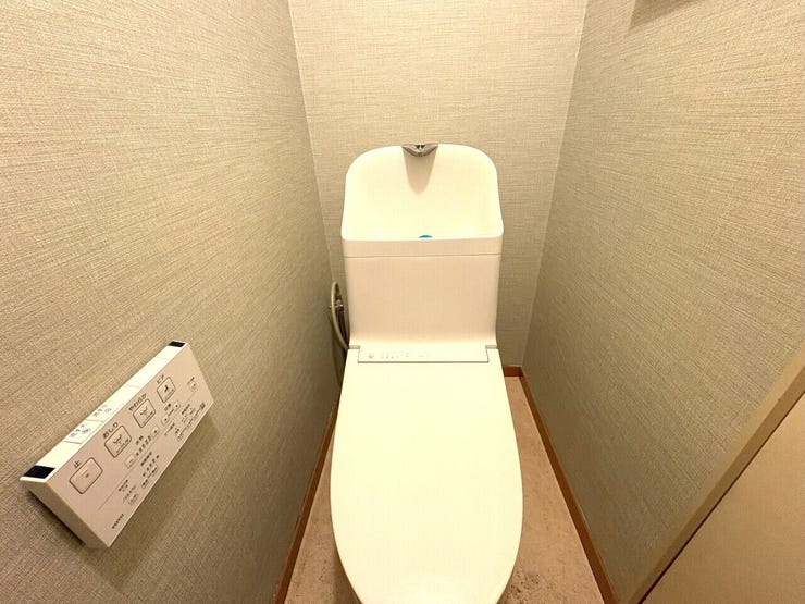 ◇トイレには快適な温水洗浄便座付