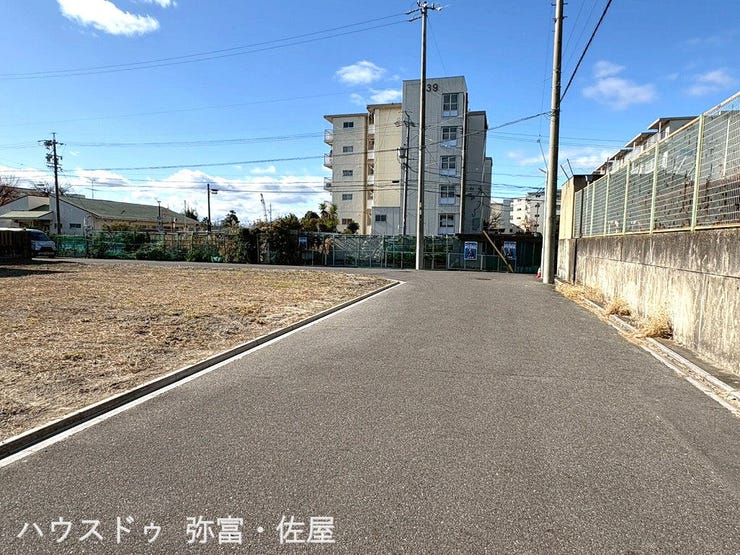 北側公道幅員約5.8m☆