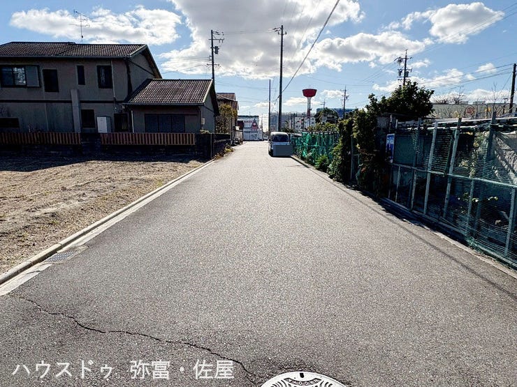 東側公道幅員約5.8m☆