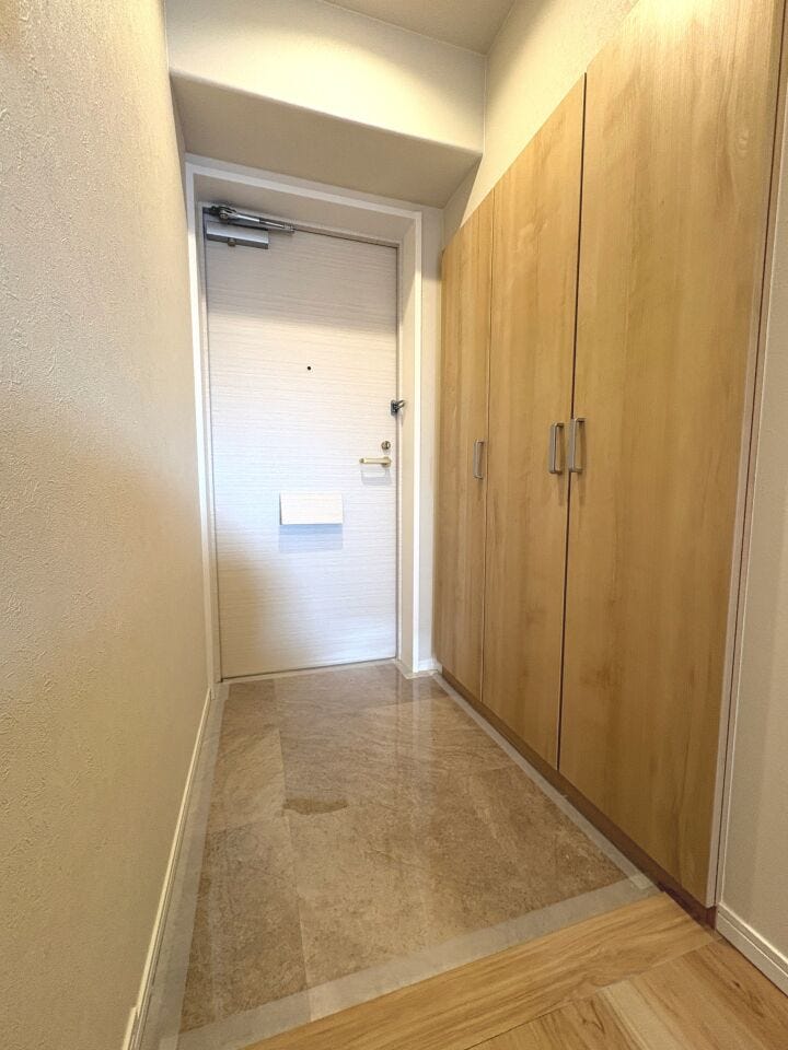 シューズボックスを設置した玄関。サイトンされた空間でお出迎えが可能です!