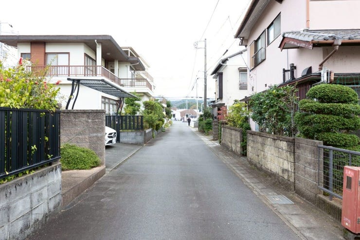 接道は3方向にあります。