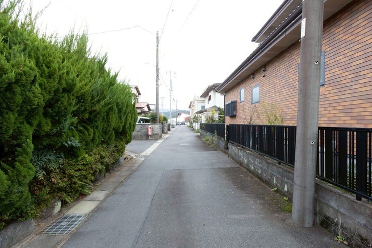 接道は3方向にあります。