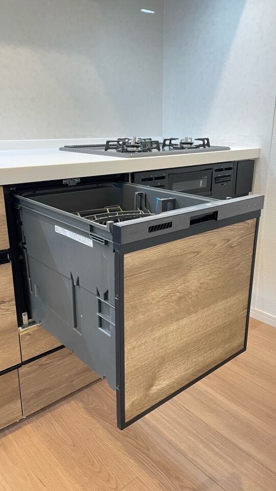 家事短縮に大活躍の食洗機は忙しい主婦の強い味方!手荒れが心配なママにも嬉しい設備ですね