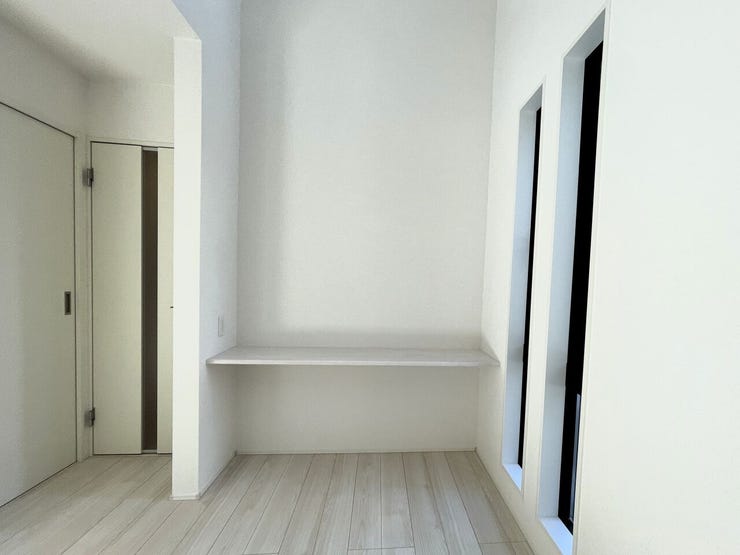 ◇リビングのカウンター◇
コンセントが使えるカウンターが付いていますのでお子さんのお勉強や、パソコン作業などに重宝します♪