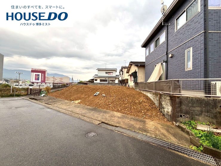 【12月14日撮影】*現在建築中のため、現地にて最寄りスーパーやバス停などの周辺環境をご確認頂く現地見学のほか、近隣の同施工会社完成物件へのご案内も可能です。完成イメージの参考にしてください。