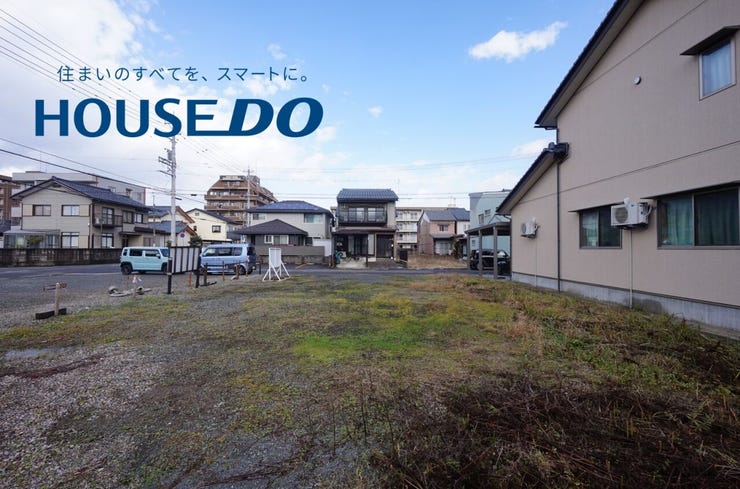 土地面積約272.72㎡(約82.49坪)・間口約12.0m♪現況更地で、現況渡しとなっております♪建築条件はございません♪皆様よりのお問い合わせお待ちしております♪