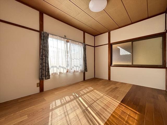 (2025年10月10日 撮影)