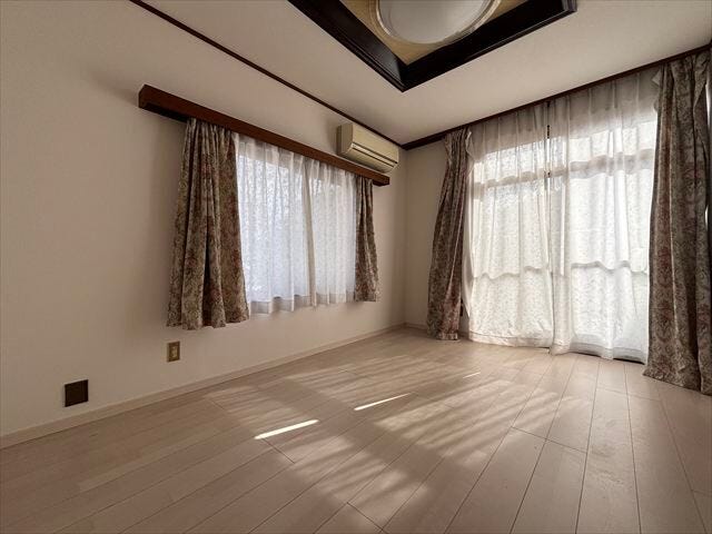 (2025年10月10日 撮影)