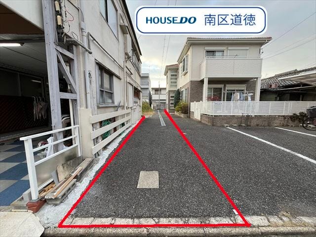 延長敷地の住宅は、通りからは見えないのでプライバシーが確保されています。
(2025年11月21日撮影)