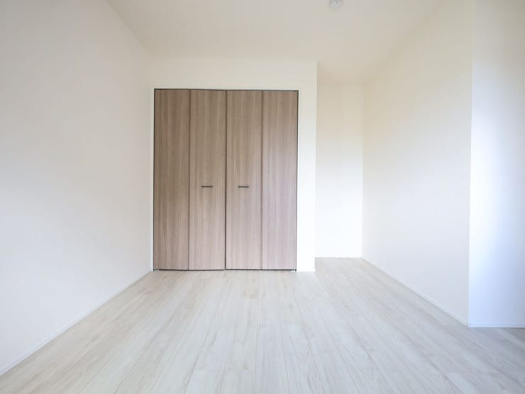 各居室に収納があるので、お部屋がスッキリ片付きやすい住まいです。生活動線も整って、毎日が気持ちよく過ごせます♪