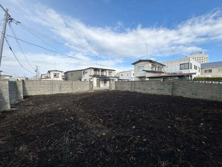 現地(2025年12月)撮影
◎建築条件無し◎
詳細は、ハウスドゥ 八戸市庁前へお気軽にお問い合わせください♪